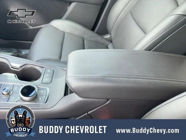 2024 Cadillac XT4 FWD Premium Luxury