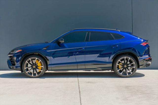 2021 Lamborghini Urus Base