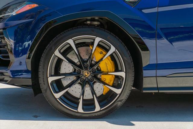 2021 Lamborghini Urus Base
