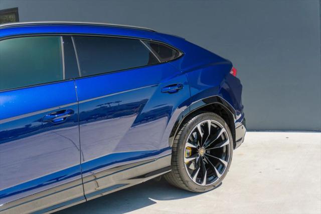 2021 Lamborghini Urus Base
