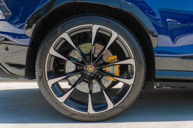 2021 Lamborghini Urus Base