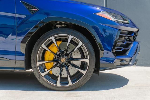 2021 Lamborghini Urus Base