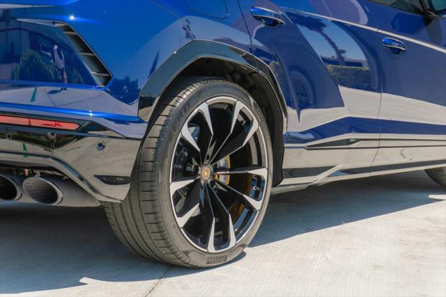 2021 Lamborghini Urus Base