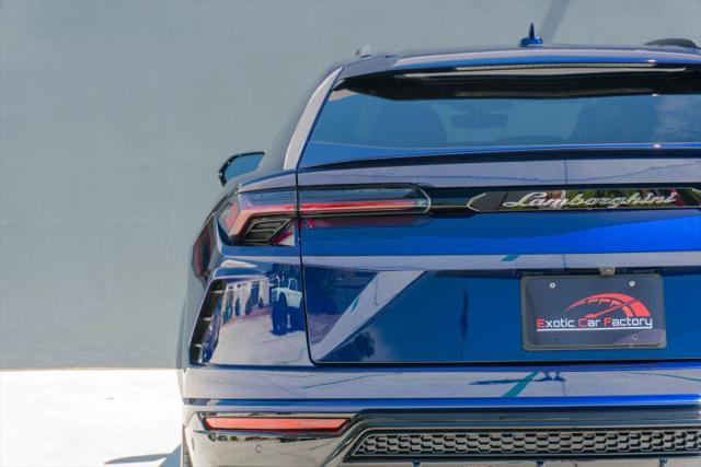 2021 Lamborghini Urus Base
