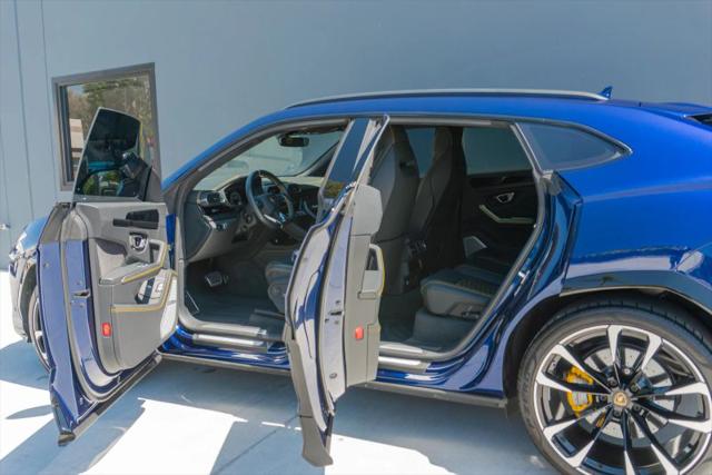 2021 Lamborghini Urus Base