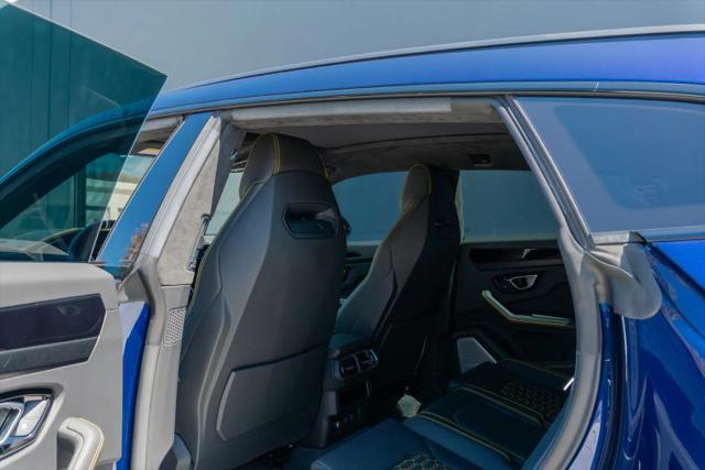 2021 Lamborghini Urus Base