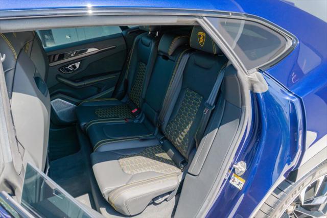 2021 Lamborghini Urus Base