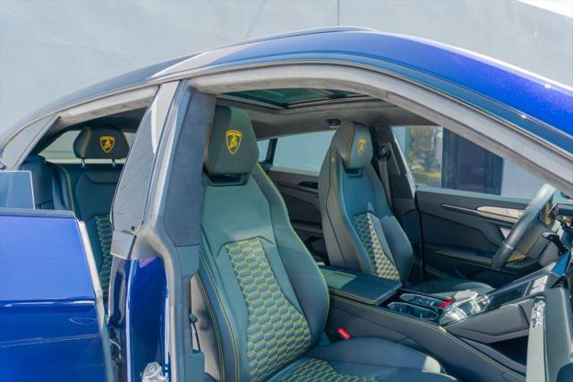 2021 Lamborghini Urus Base