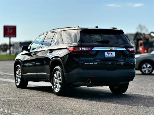 2020 Chevrolet Traverse AWD LT Cloth