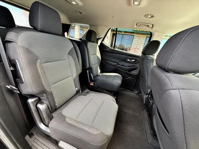 2020 Chevrolet Traverse AWD LT Cloth