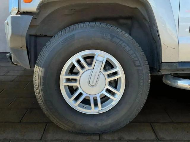 2007 HUMMER H3 Base