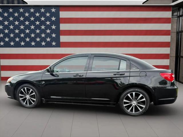 2013 Chrysler 200 Limited