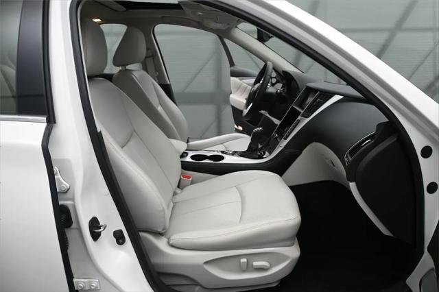 2023 INFINITI Q50 LUXE AWD