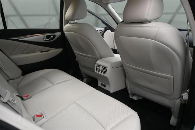 2023 INFINITI Q50 LUXE AWD