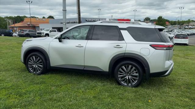 2024 Nissan Pathfinder SL 4WD