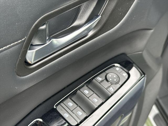 2024 Nissan Pathfinder SL 4WD