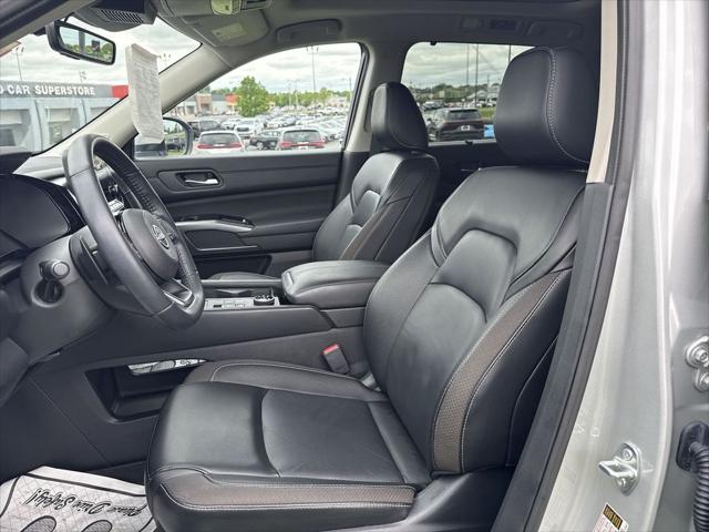 2024 Nissan Pathfinder SL 4WD