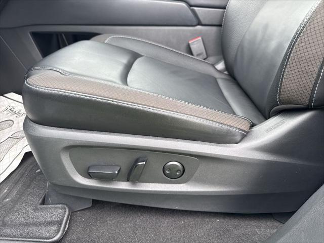 2024 Nissan Pathfinder SL 4WD