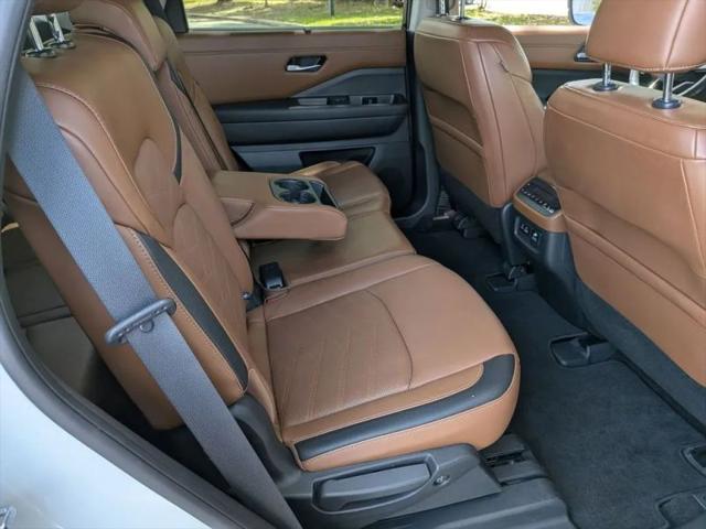 2022 Nissan Pathfinder Platinum 2WD