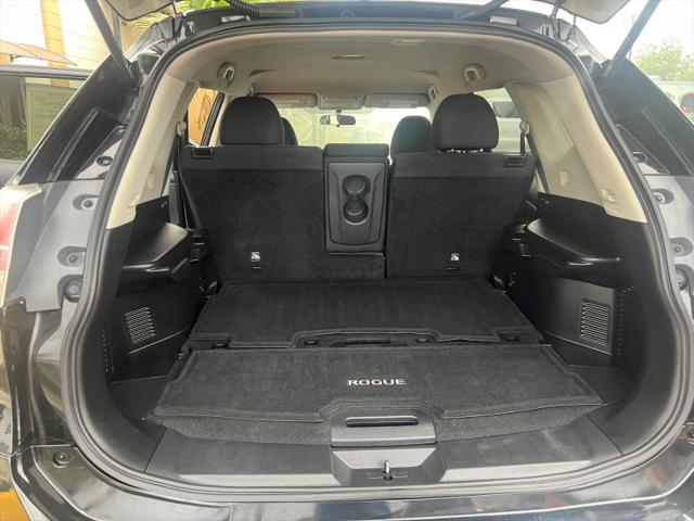 2016 Nissan Rogue SV