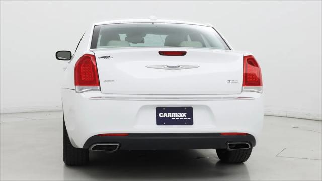2015 Chrysler 300 Limited