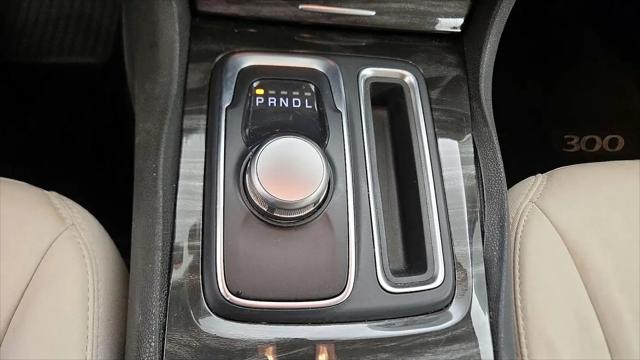 2015 Chrysler 300 Limited