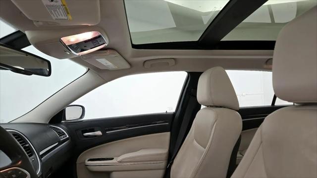 2015 Chrysler 300 Limited