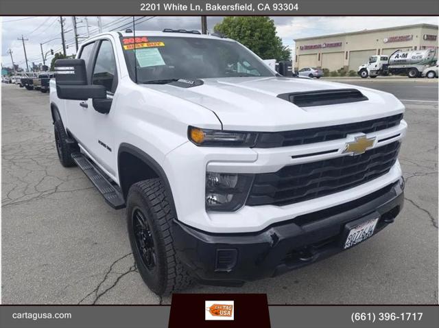 2024 Chevrolet Silverado 2500HD 4WD Crew Cab Standard Bed Custom