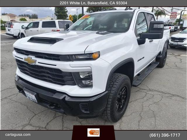 2024 Chevrolet Silverado 2500HD 4WD Crew Cab Standard Bed Custom