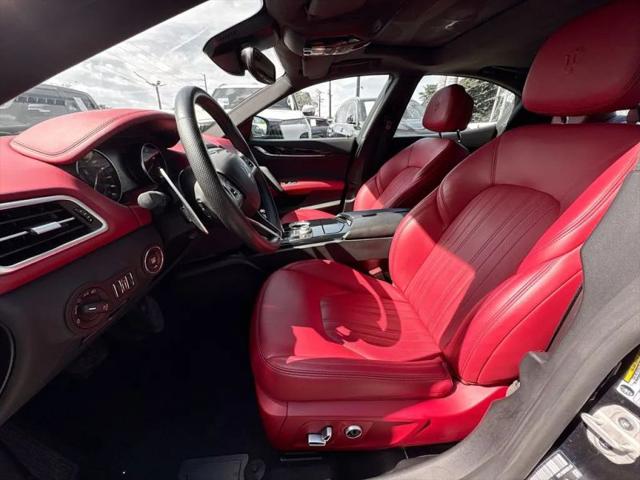 2023 Maserati Ghibli Modena