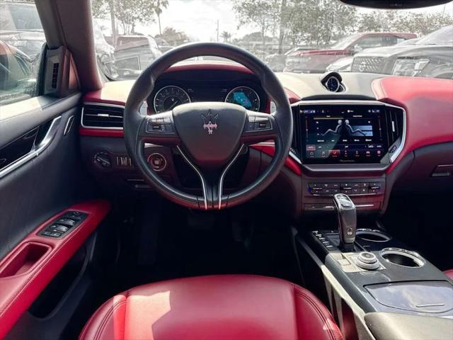 2023 Maserati Ghibli Modena