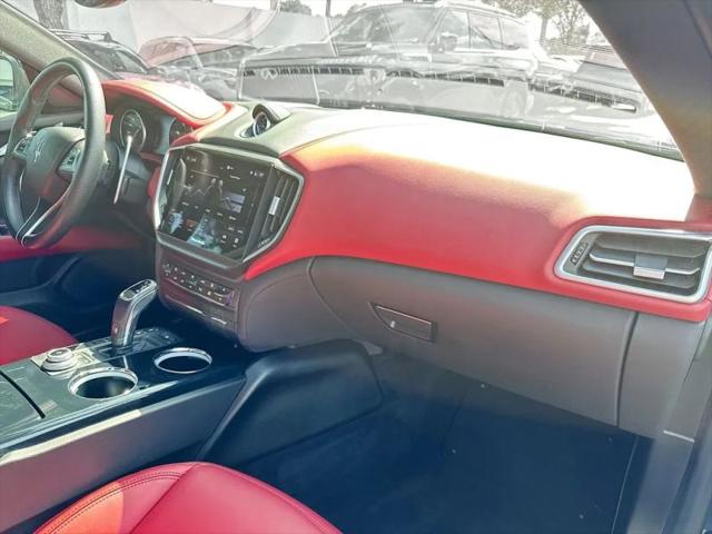 2023 Maserati Ghibli Modena