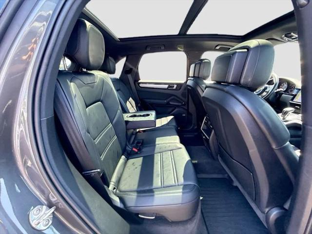 2020 Porsche Cayenne Base