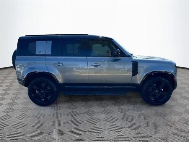 2024 Land Rover Defender 110 P400 X-Dynamic SE