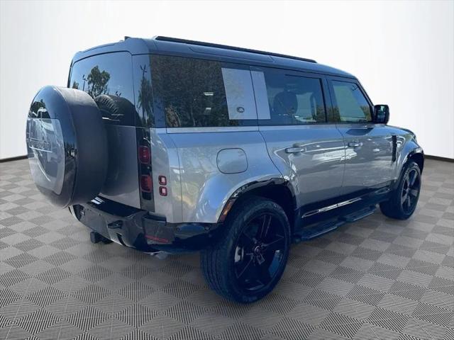 2024 Land Rover Defender 110 P400 X-Dynamic SE