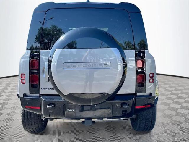 2024 Land Rover Defender 110 P400 X-Dynamic SE
