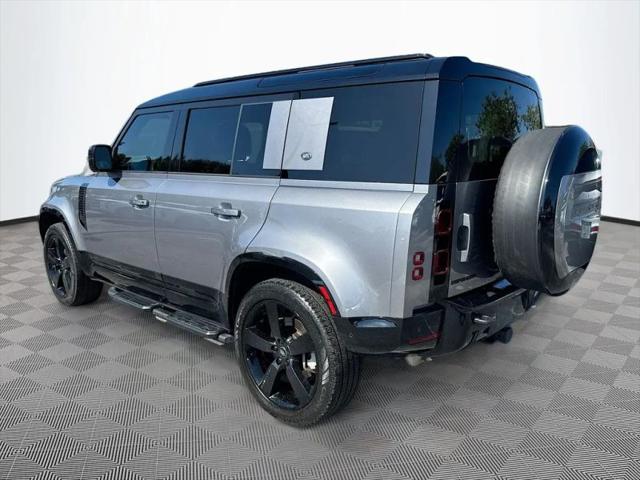 2024 Land Rover Defender 110 P400 X-Dynamic SE
