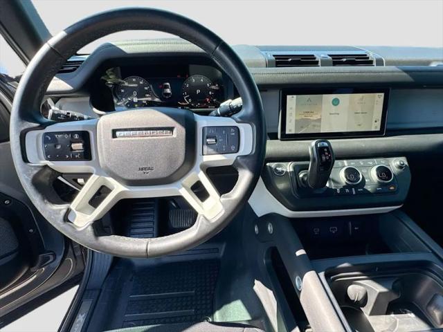 2024 Land Rover Defender 110 P400 X-Dynamic SE