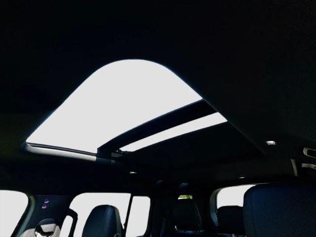 2024 Land Rover Defender 110 P400 X-Dynamic SE