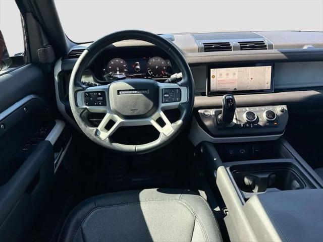 2024 Land Rover Defender 110 P400 X-Dynamic SE