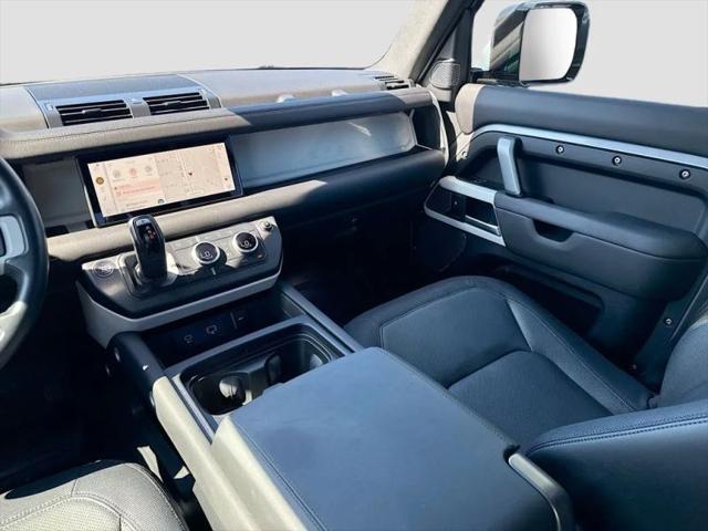 2024 Land Rover Defender 110 P400 X-Dynamic SE