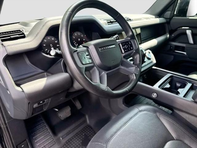 2024 Land Rover Defender 110 P400 X-Dynamic SE