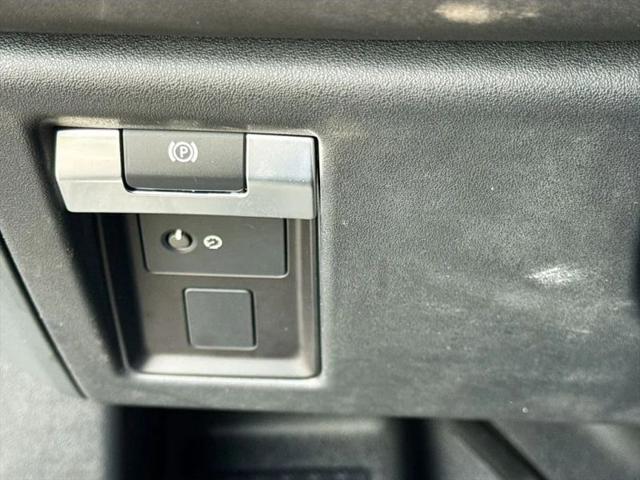 2024 Land Rover Defender 110 P400 X-Dynamic SE