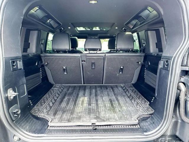 2024 Land Rover Defender 110 P400 X-Dynamic SE