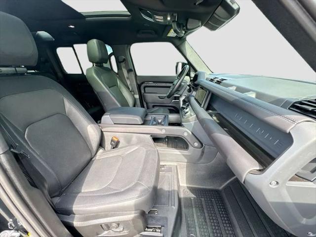 2024 Land Rover Defender 110 P400 X-Dynamic SE