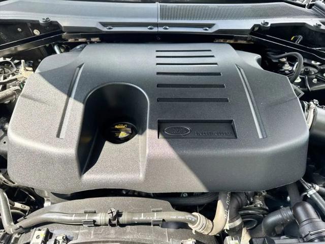 2024 Land Rover Defender 110 P400 X-Dynamic SE