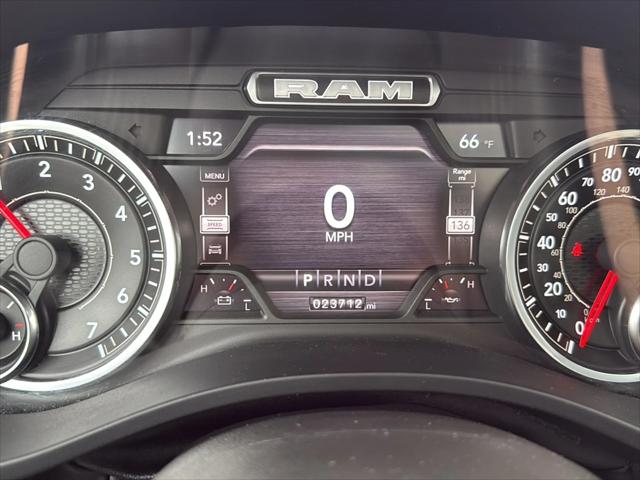 2022 Ram 1500 Big Horn Crew Cab 4x4 5'7" Box