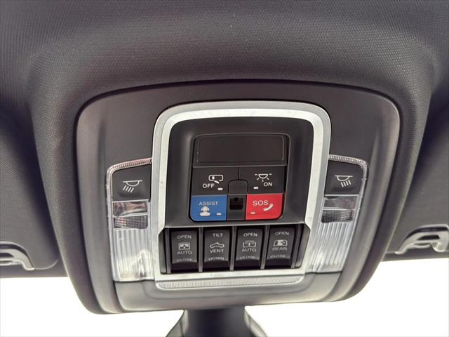 2022 Ram 1500 Big Horn Crew Cab 4x4 5'7" Box