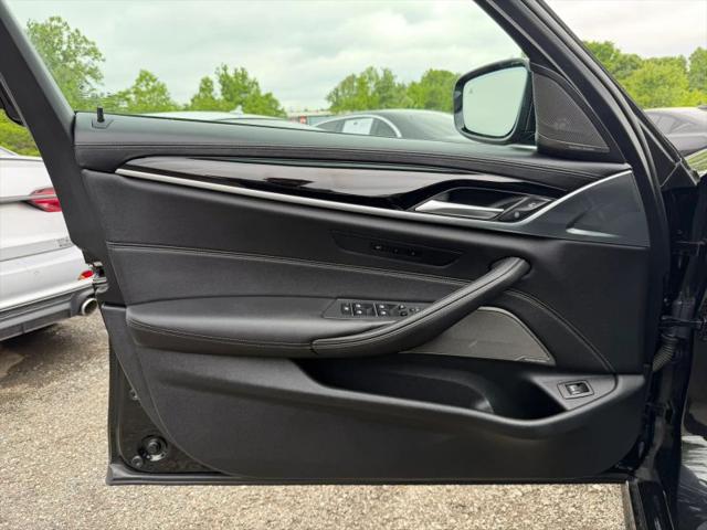2022 BMW M5 i xDrive