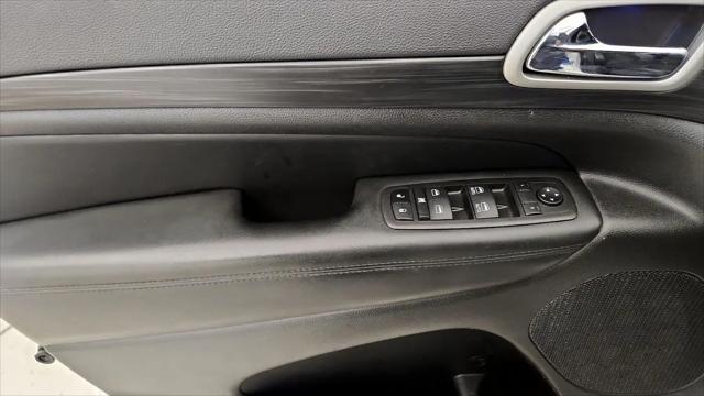 2022 Jeep Grand Cherokee Laredo X 4x2